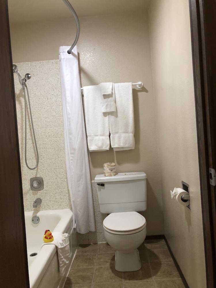 Super 8 By Wyndham Florence Or Екстериор снимка